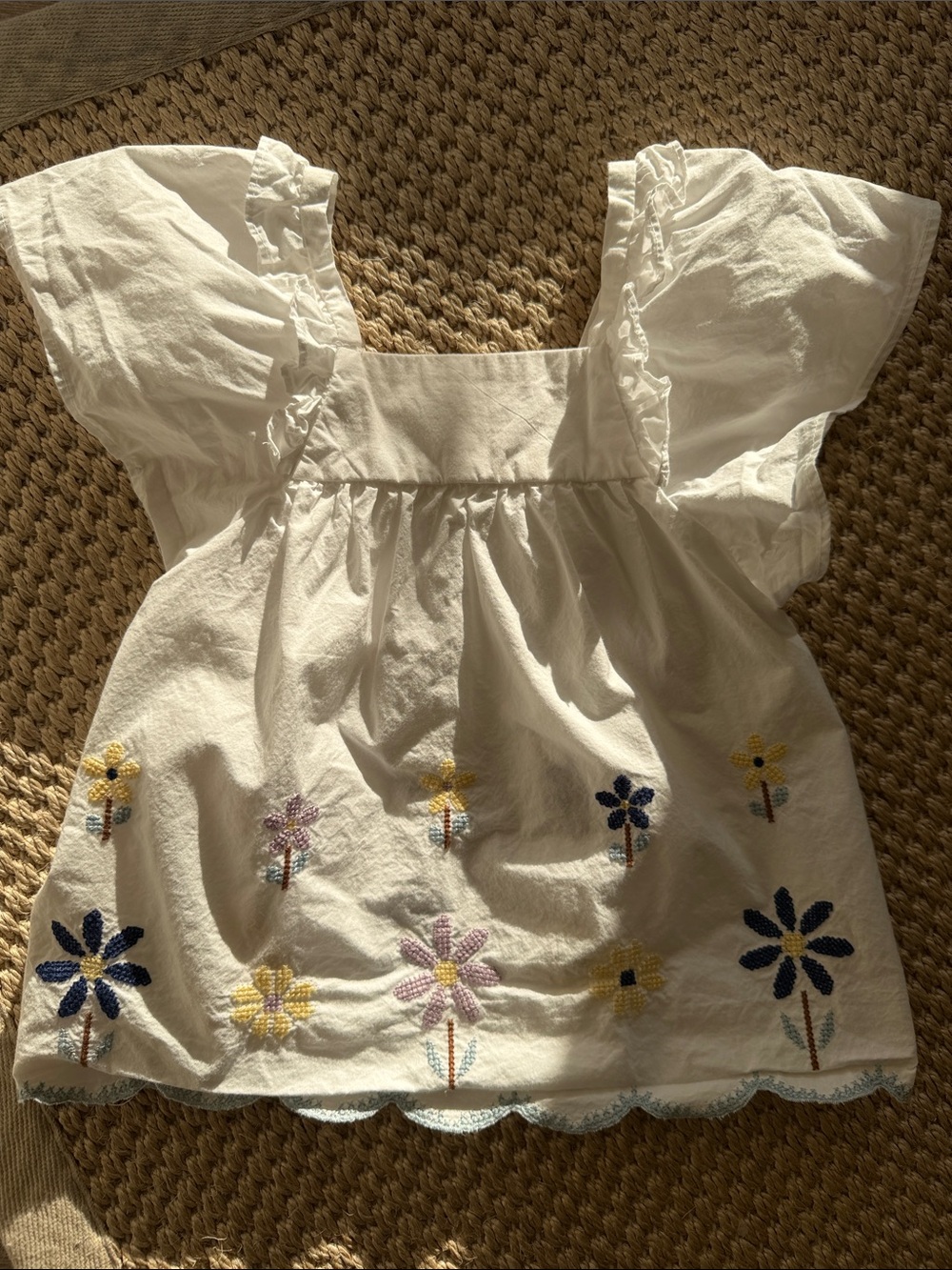 Zara Girls White Embroidered Flutter Sleeve Peasant Top - Floral Detail size 6